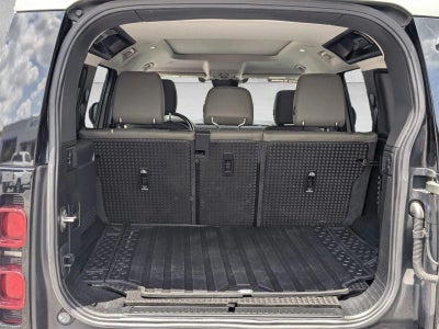2020 Land Rover Defender 110 SE