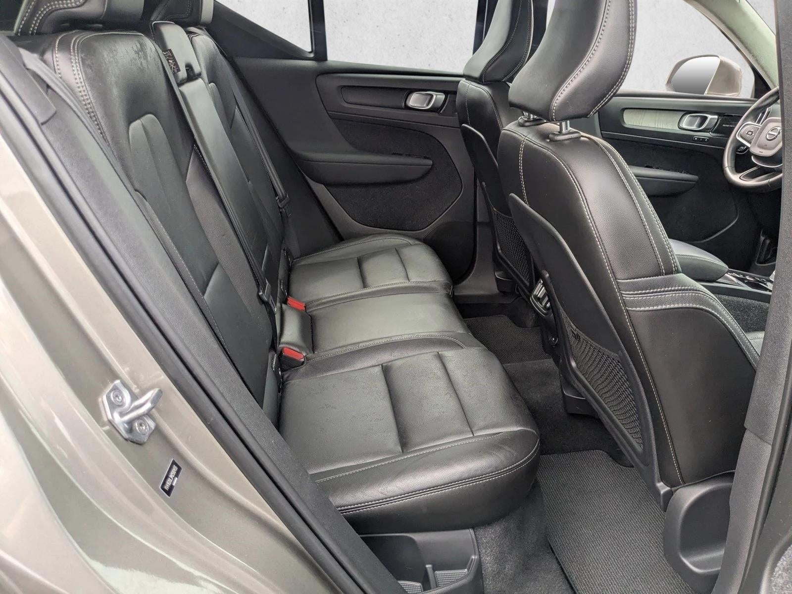 2021 Volvo XC40 Inscription