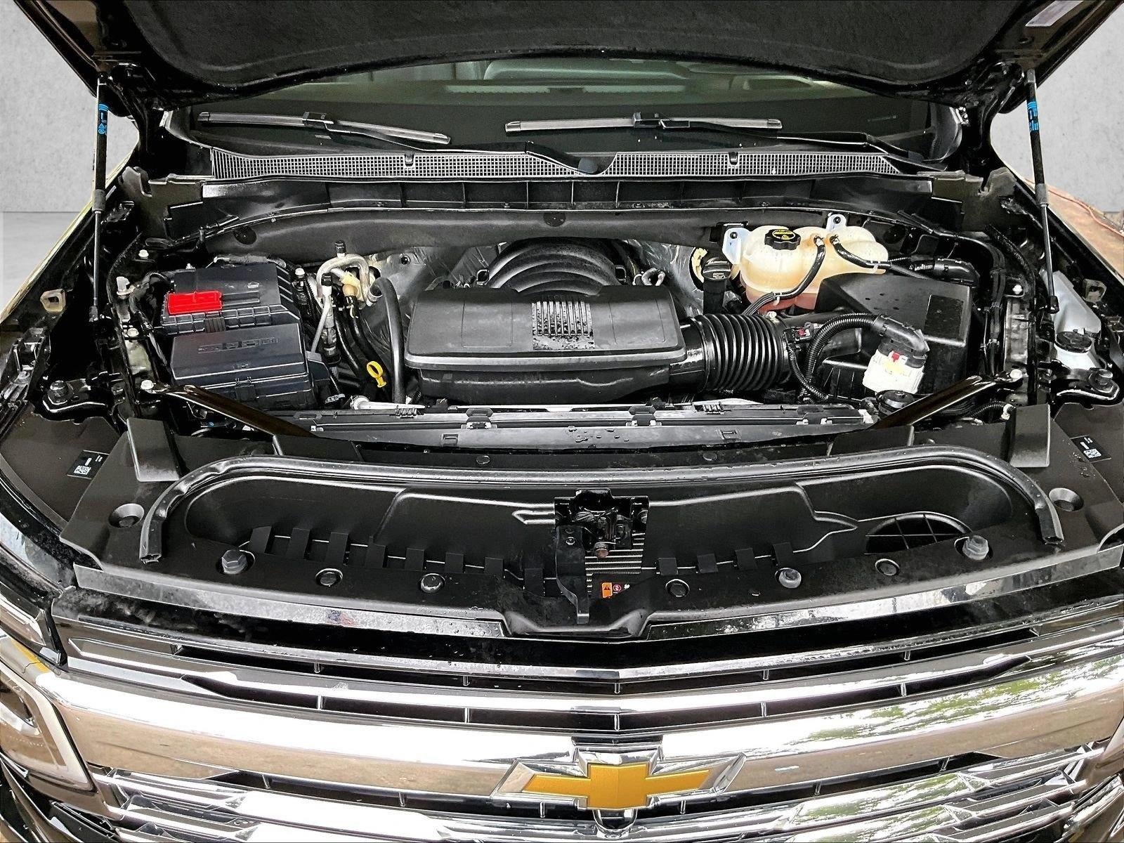 2025 Chevrolet Suburban LT