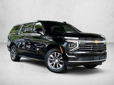 2025 Chevrolet Suburban LT
