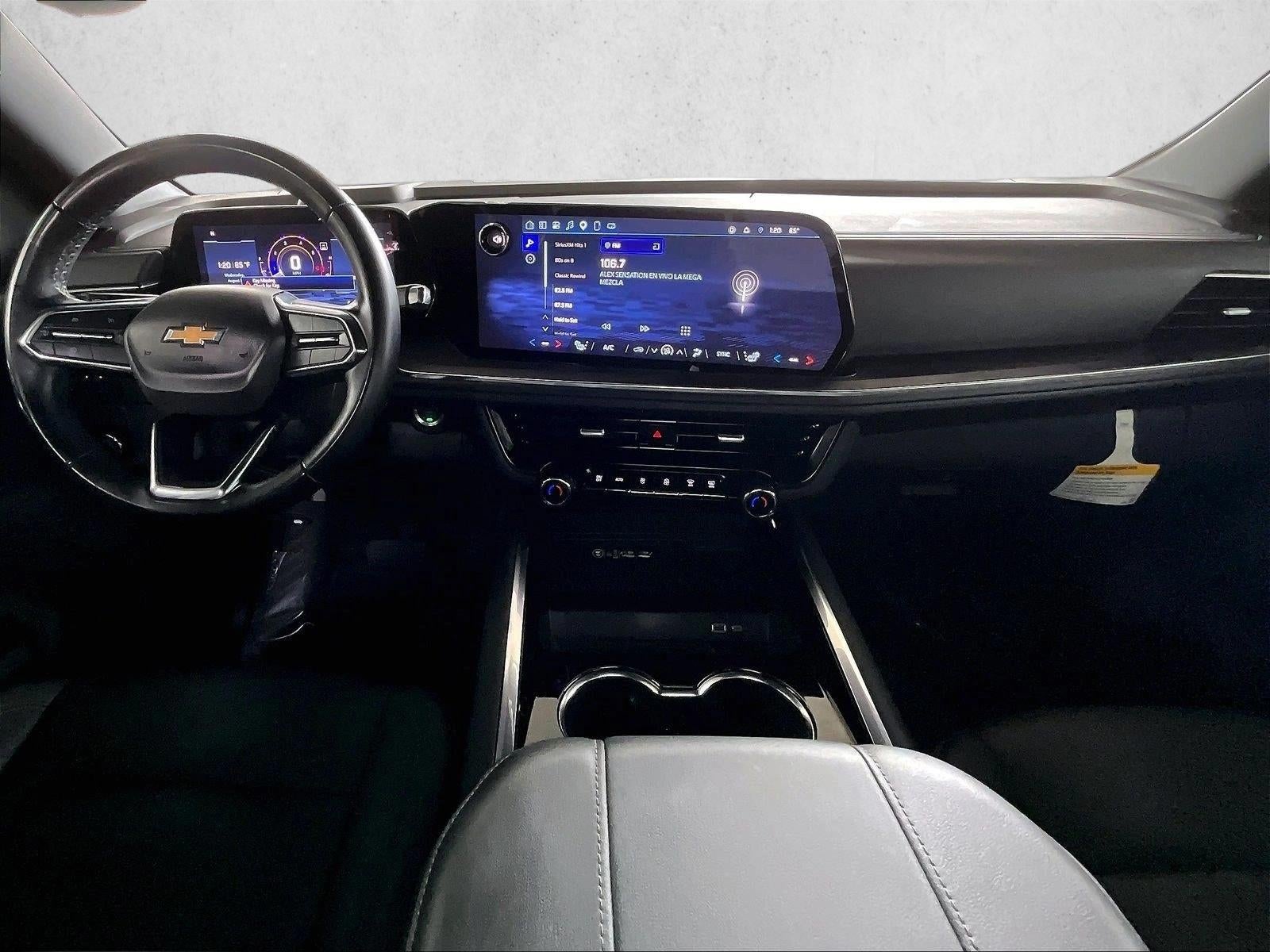2025 Chevrolet Suburban LT