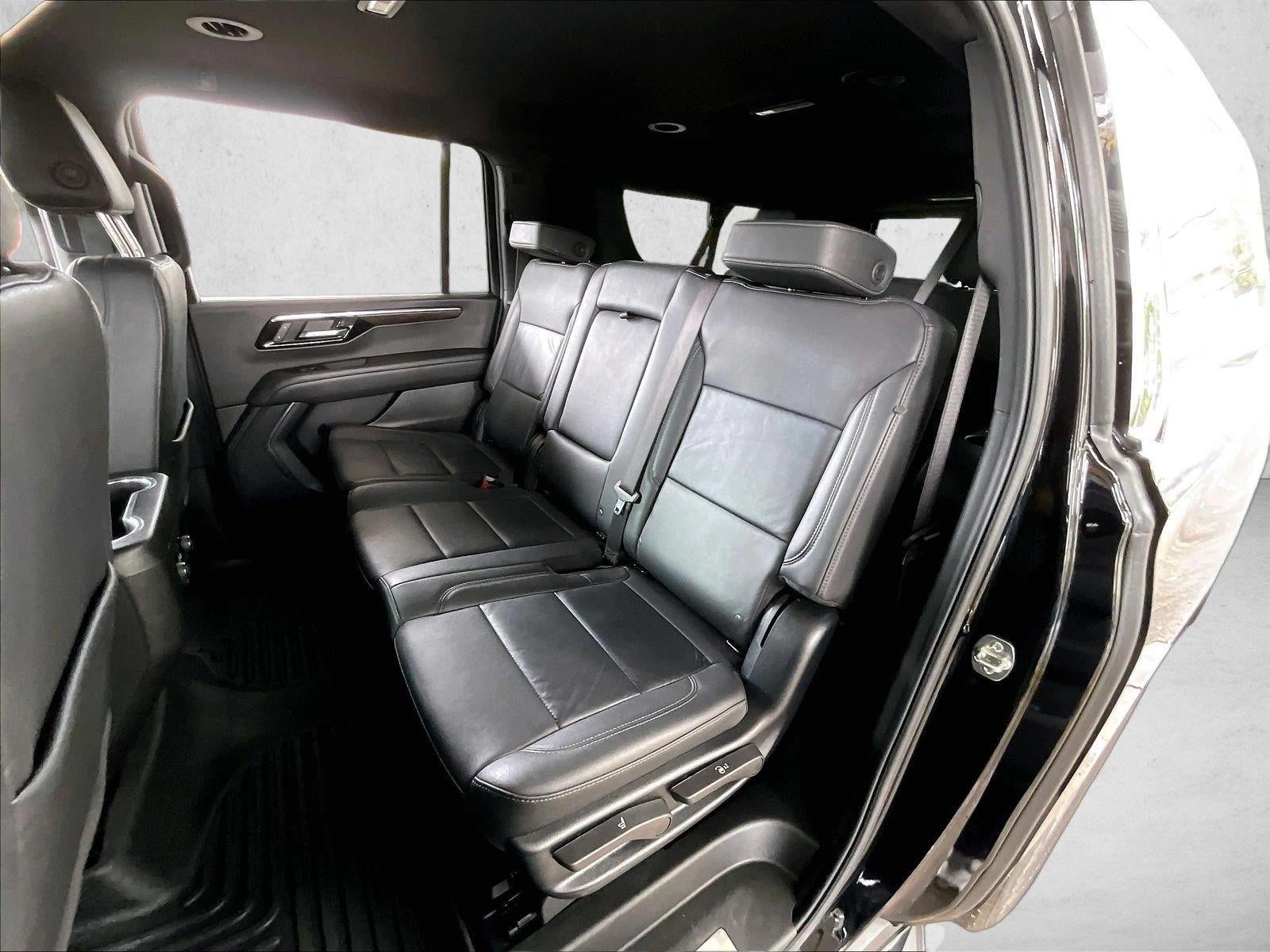 2025 Chevrolet Suburban LT