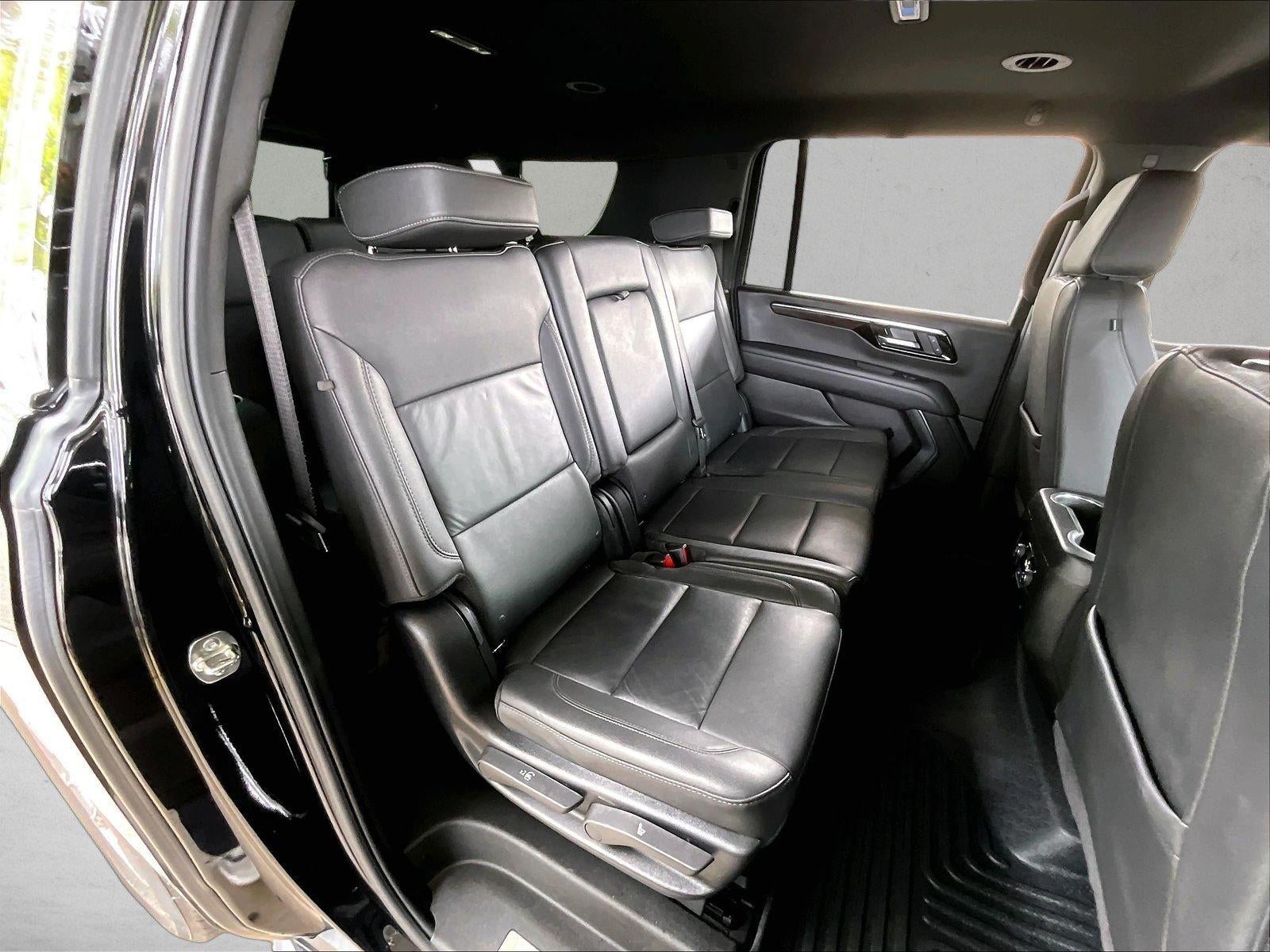 2025 Chevrolet Suburban LT