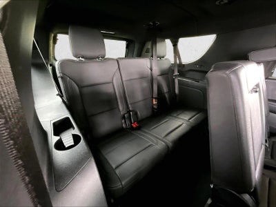 2025 Chevrolet Suburban LT
