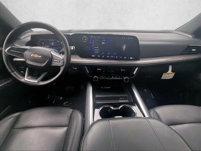 2025 Chevrolet Suburban LT