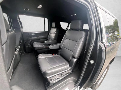 2025 Chevrolet Suburban LT