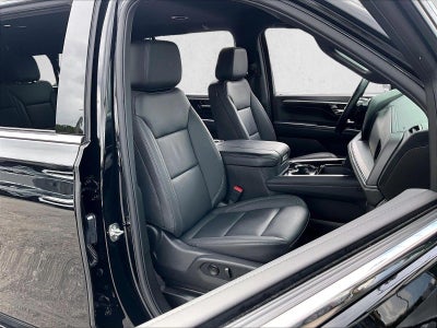 2025 Chevrolet Suburban LT