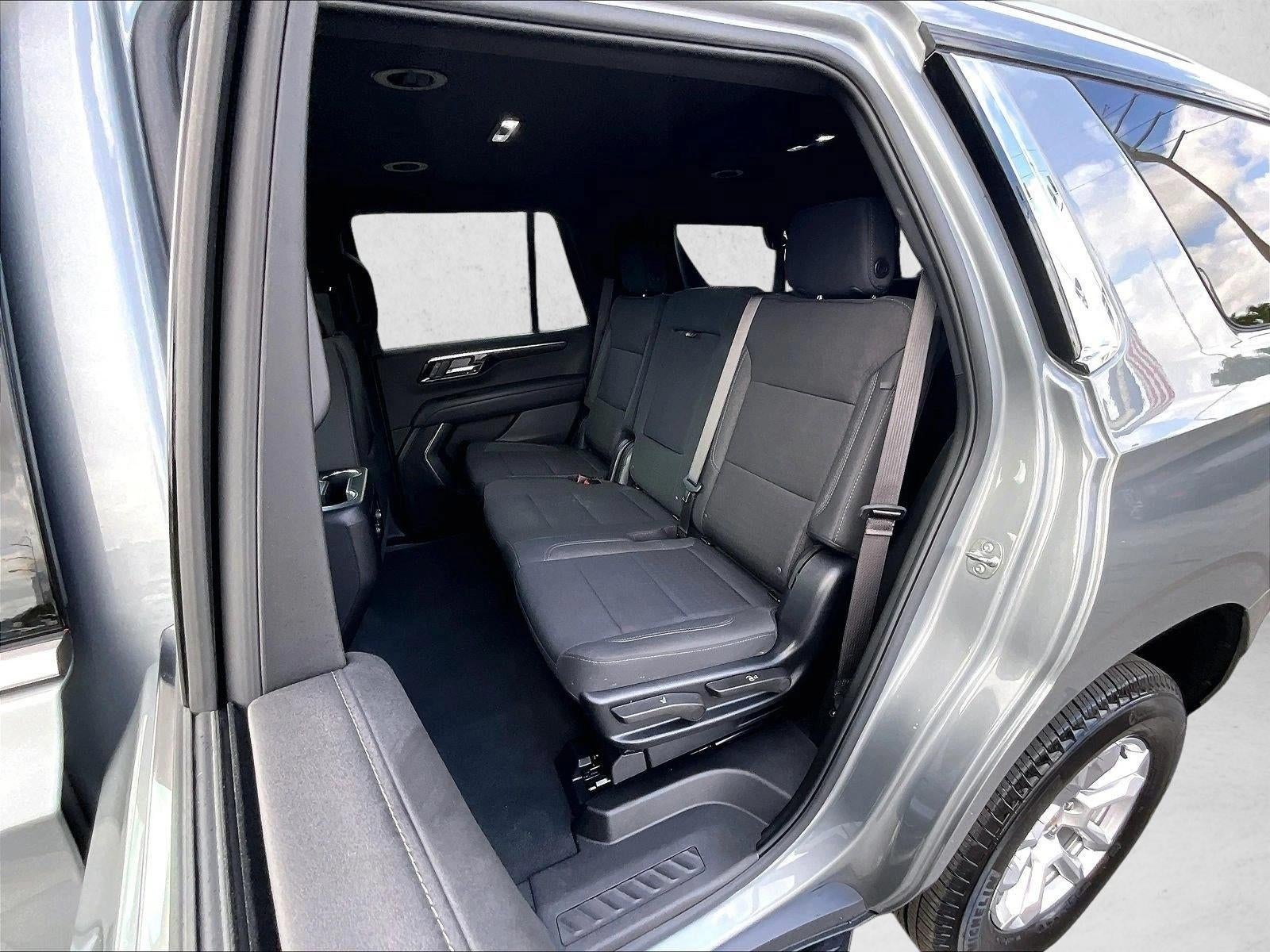 2025 Chevrolet Tahoe LS