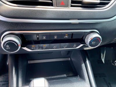 2022 Nissan Altima SR FWD