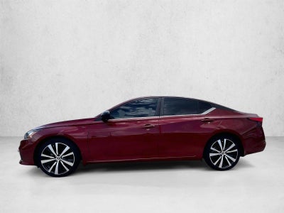 2022 Nissan Altima SR FWD