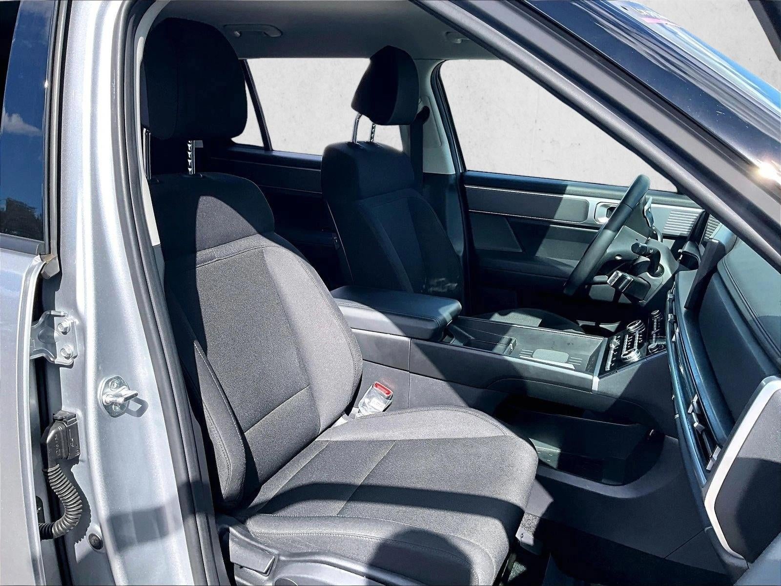 2025 Hyundai Santa Fe SE