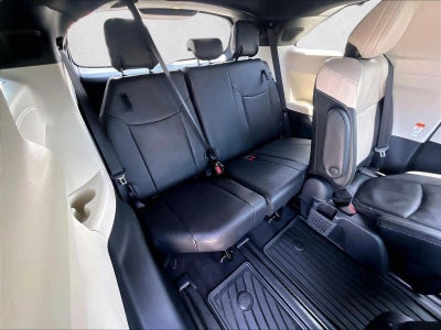 2025 Toyota Sienna Platinum