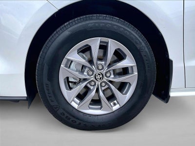 2024 Toyota Sienna XLE