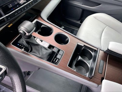 2024 Toyota Sienna XLE