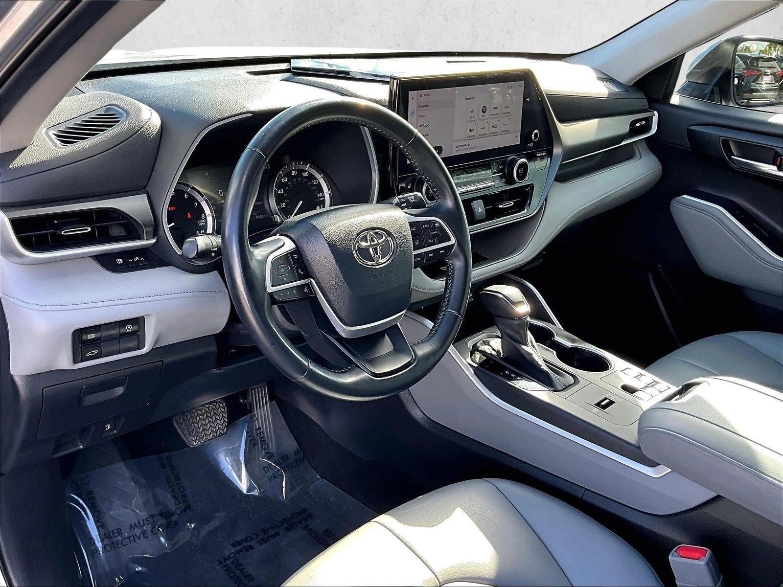 2023 Toyota Highlander L