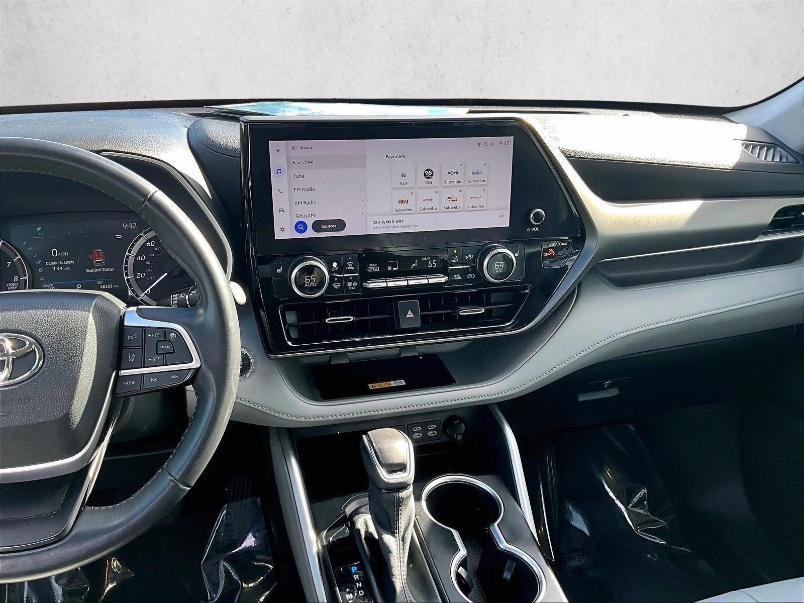 2023 Toyota Highlander L