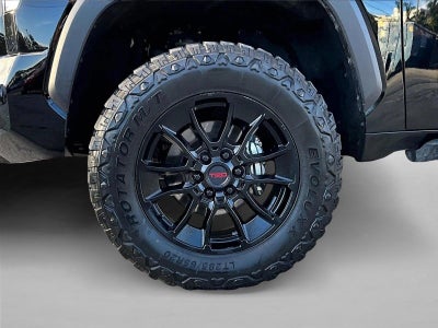 2024 Toyota Tundra 4WD SR5