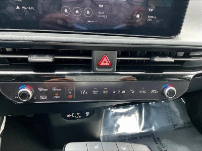 2025 Kia EV6 Light