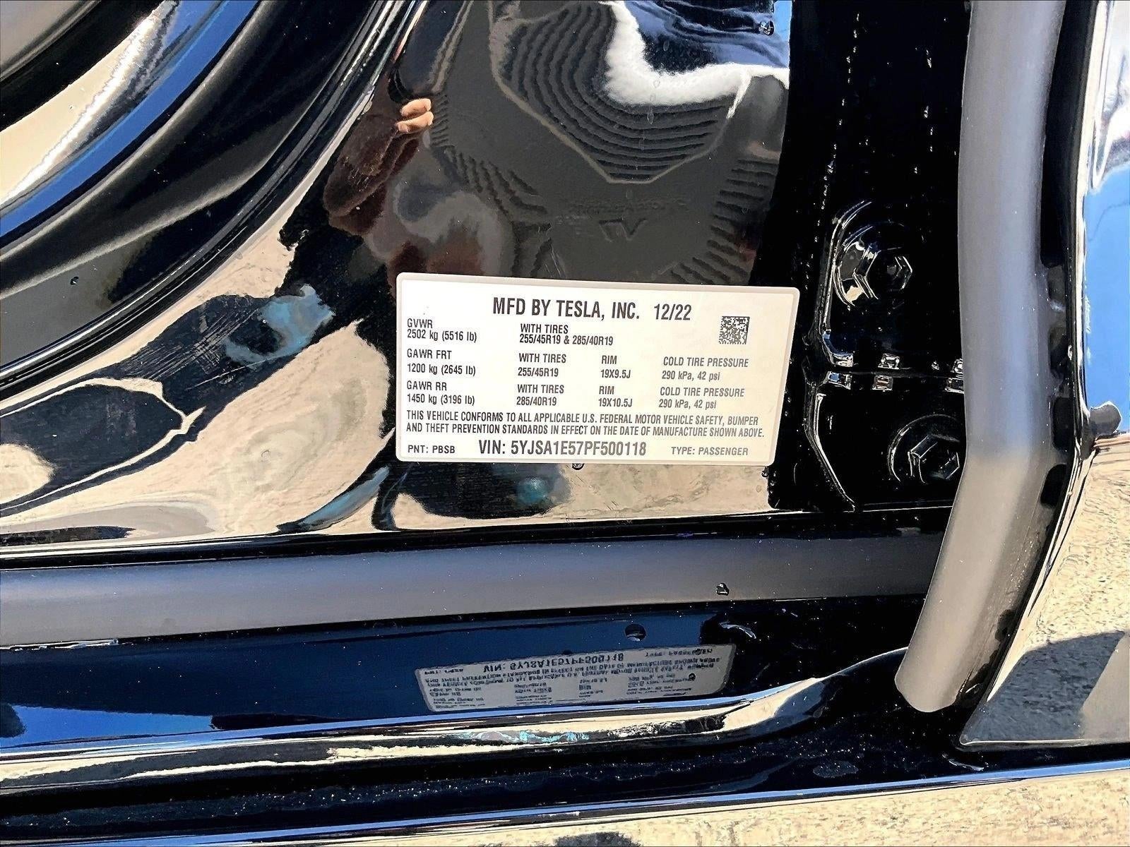 2023 Tesla Model S Base