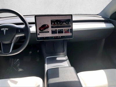 2022 Tesla Model Y Long Range Dual Motor All-Wheel Drive