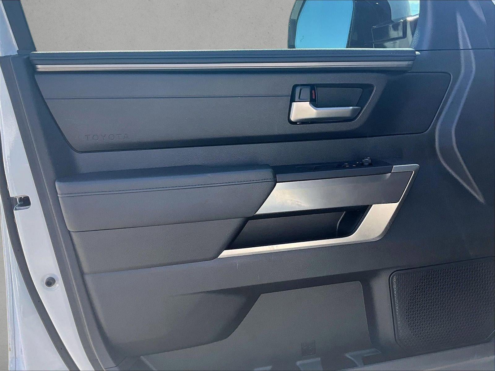 2025 Toyota Sequoia SR5