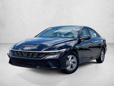 2024 Hyundai Elantra SE