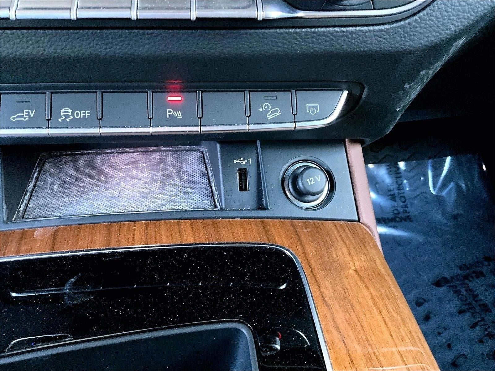 2022 Audi Q5 S line Premium Plus