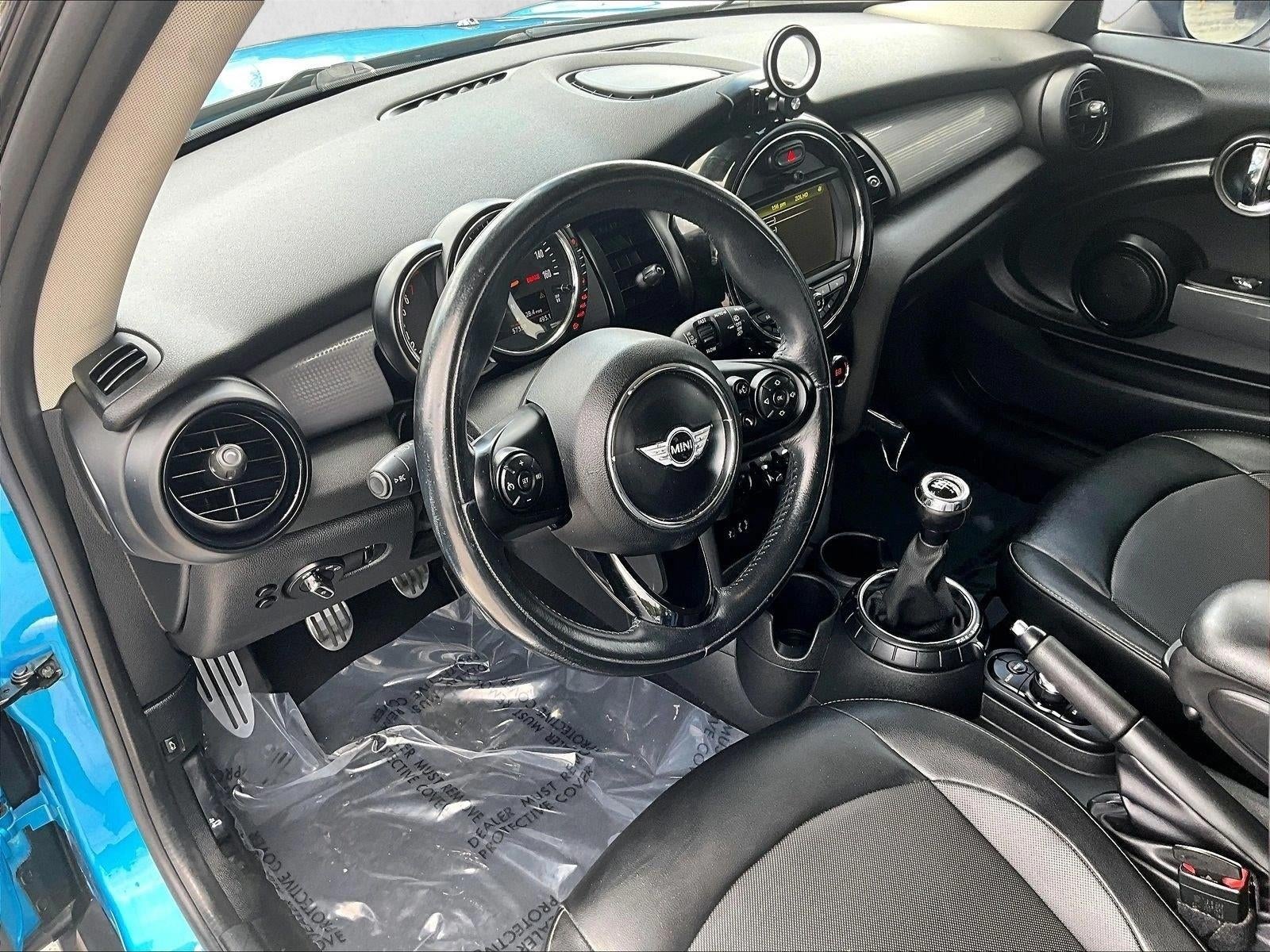 2015 MINI Hardtop Base