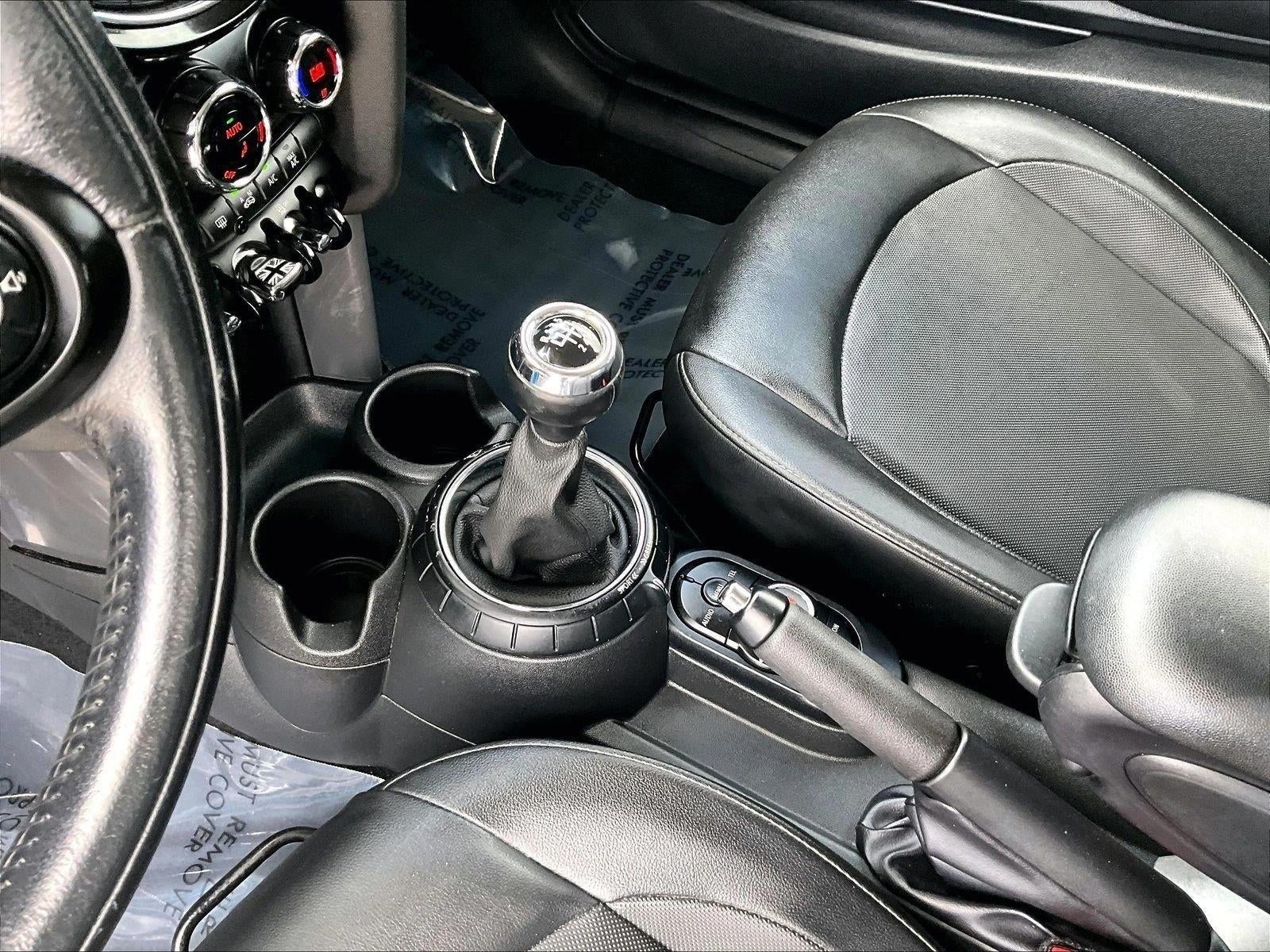 2015 MINI Hardtop Base