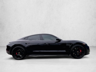 2022 Porsche Taycan GTS