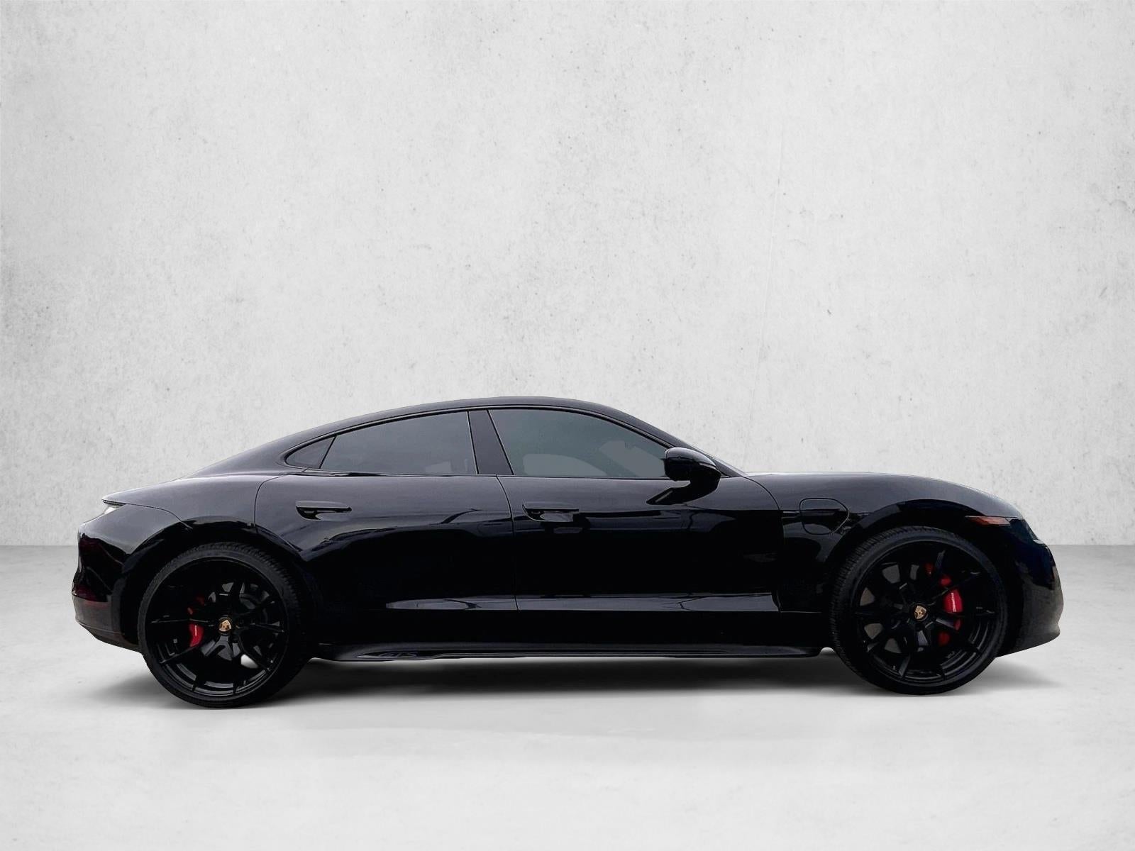 2022 Porsche Taycan GTS