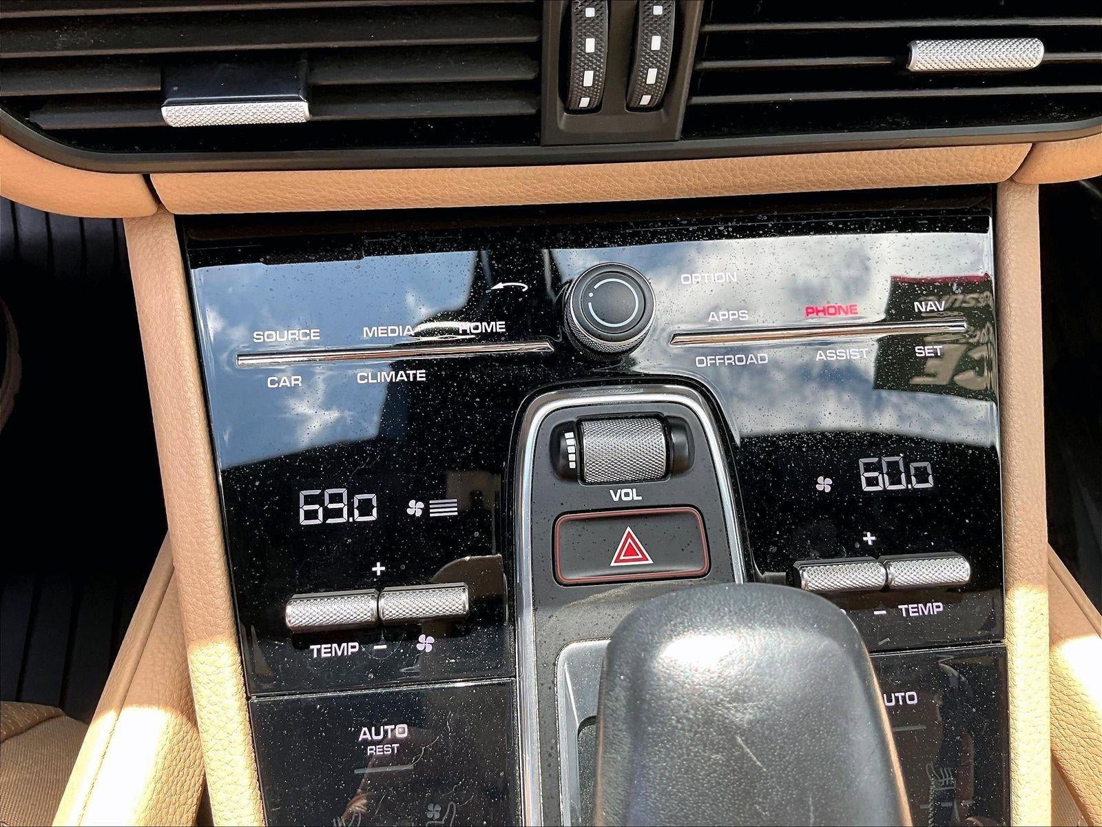 2020 Porsche Cayenne Base