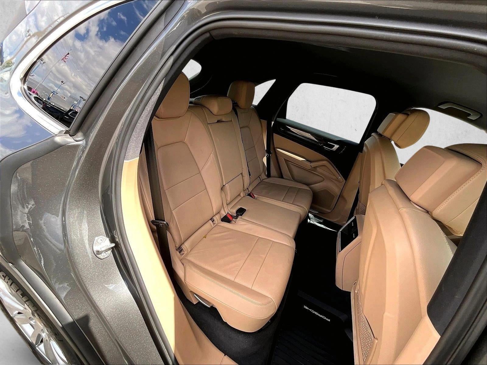 2020 Porsche Cayenne Base