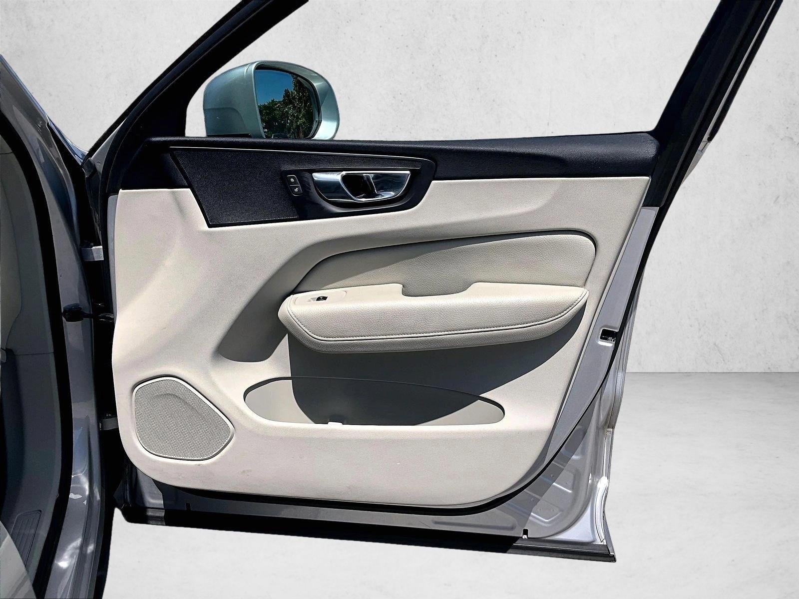 2020 Volvo XC60 T5 Momentum