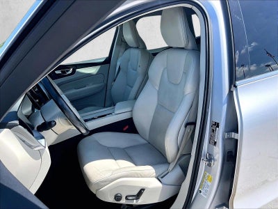 2020 Volvo XC60 T5 Momentum