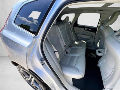 2020 Volvo XC60 T5 Momentum