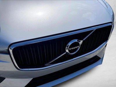 2020 Volvo XC60 T5 Momentum