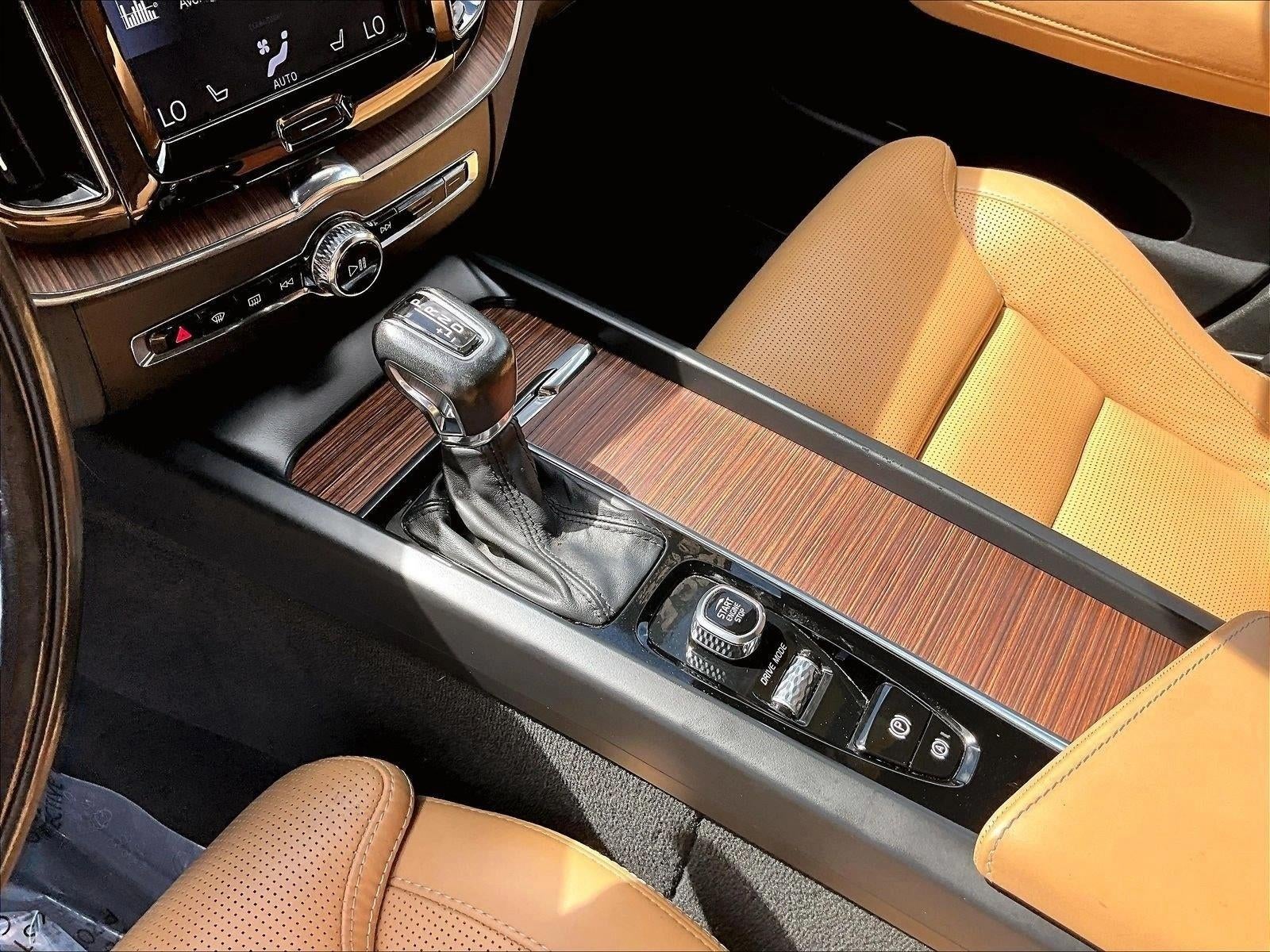 2019 Volvo XC60 Inscription