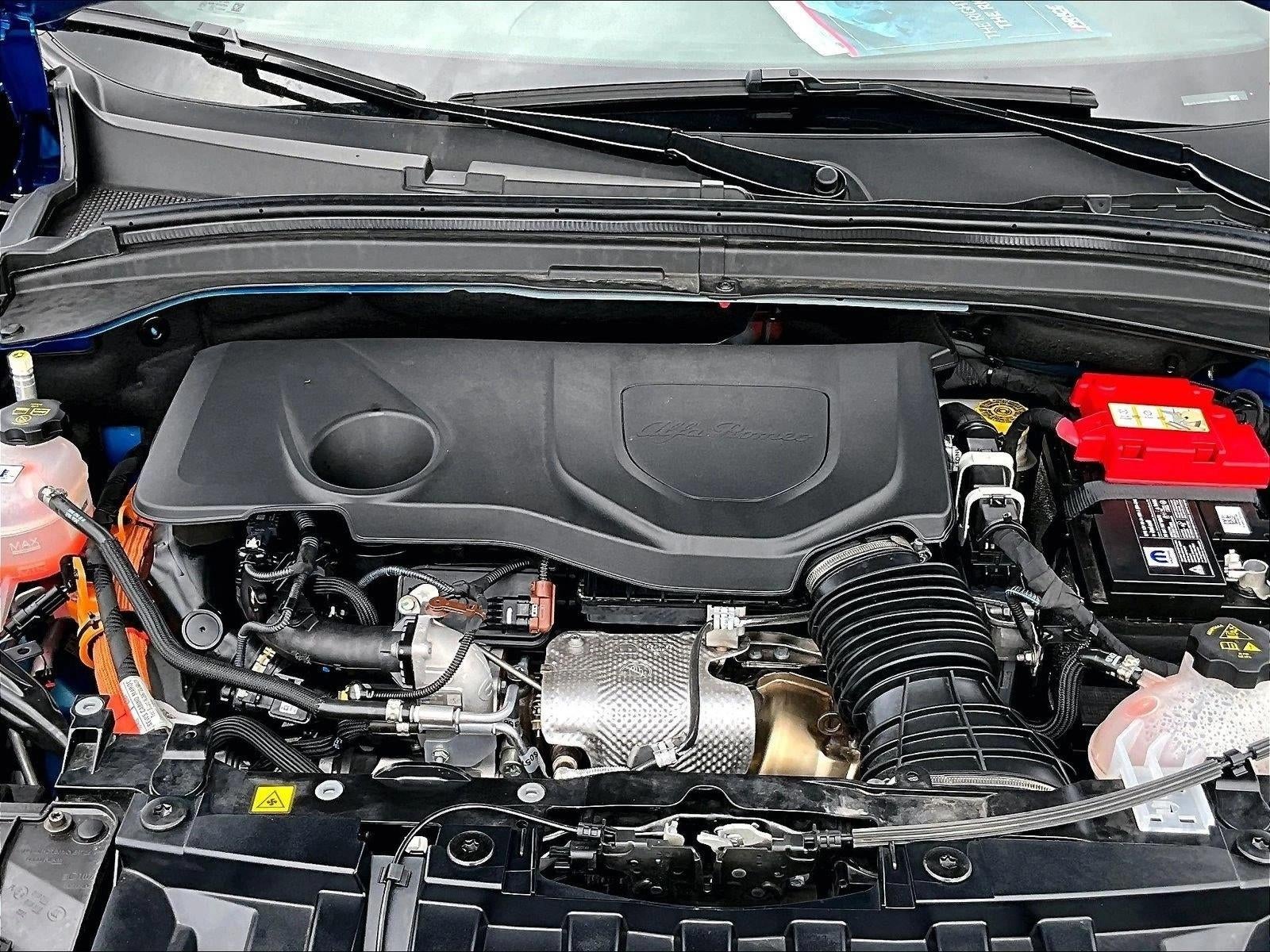 2025 Alfa Romeo Tonale Base