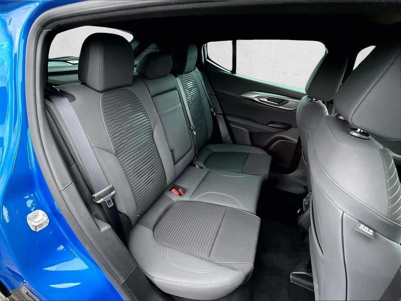 2025 Alfa Romeo Tonale Base