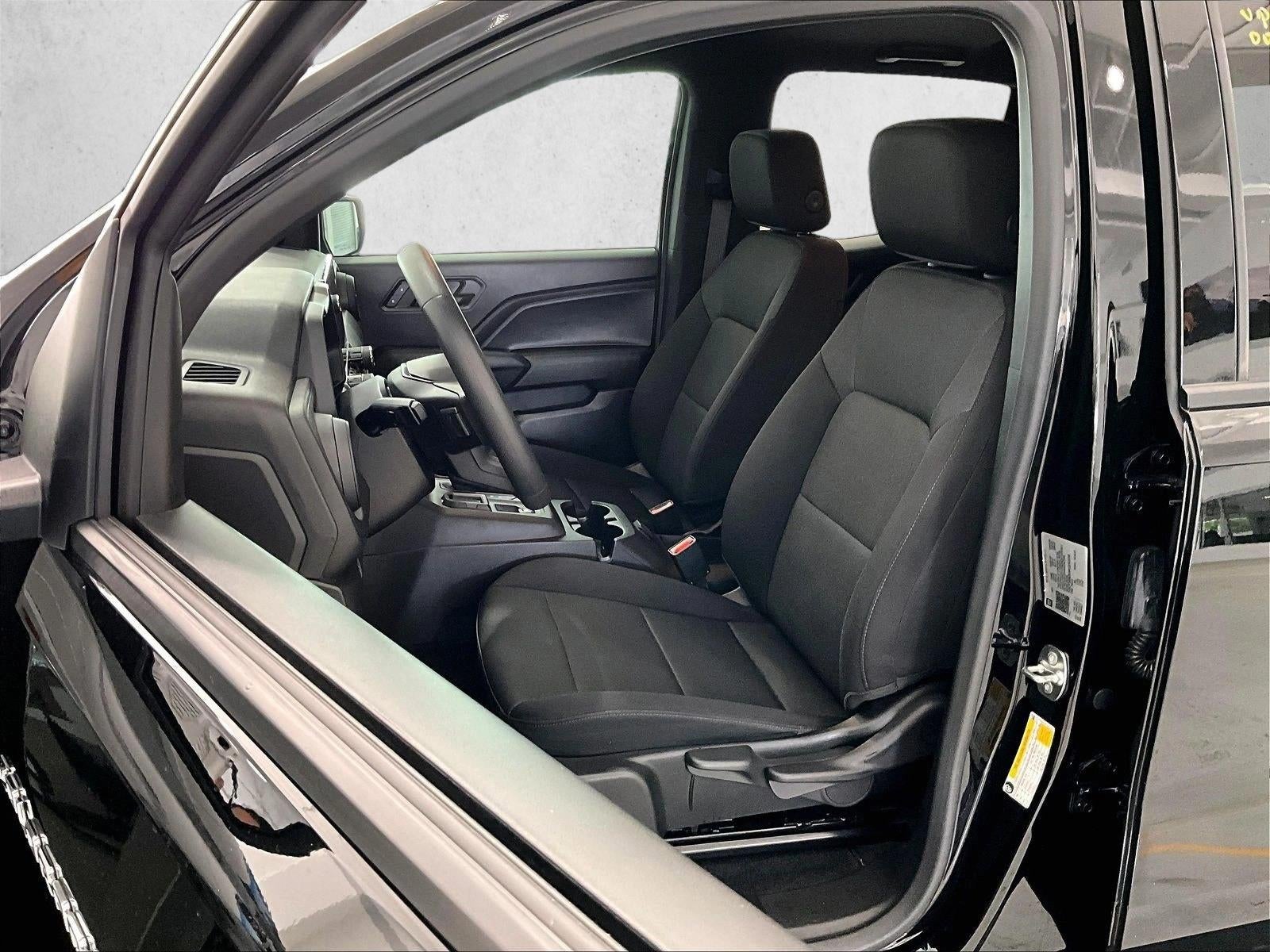 2024 Chevrolet Colorado WT
