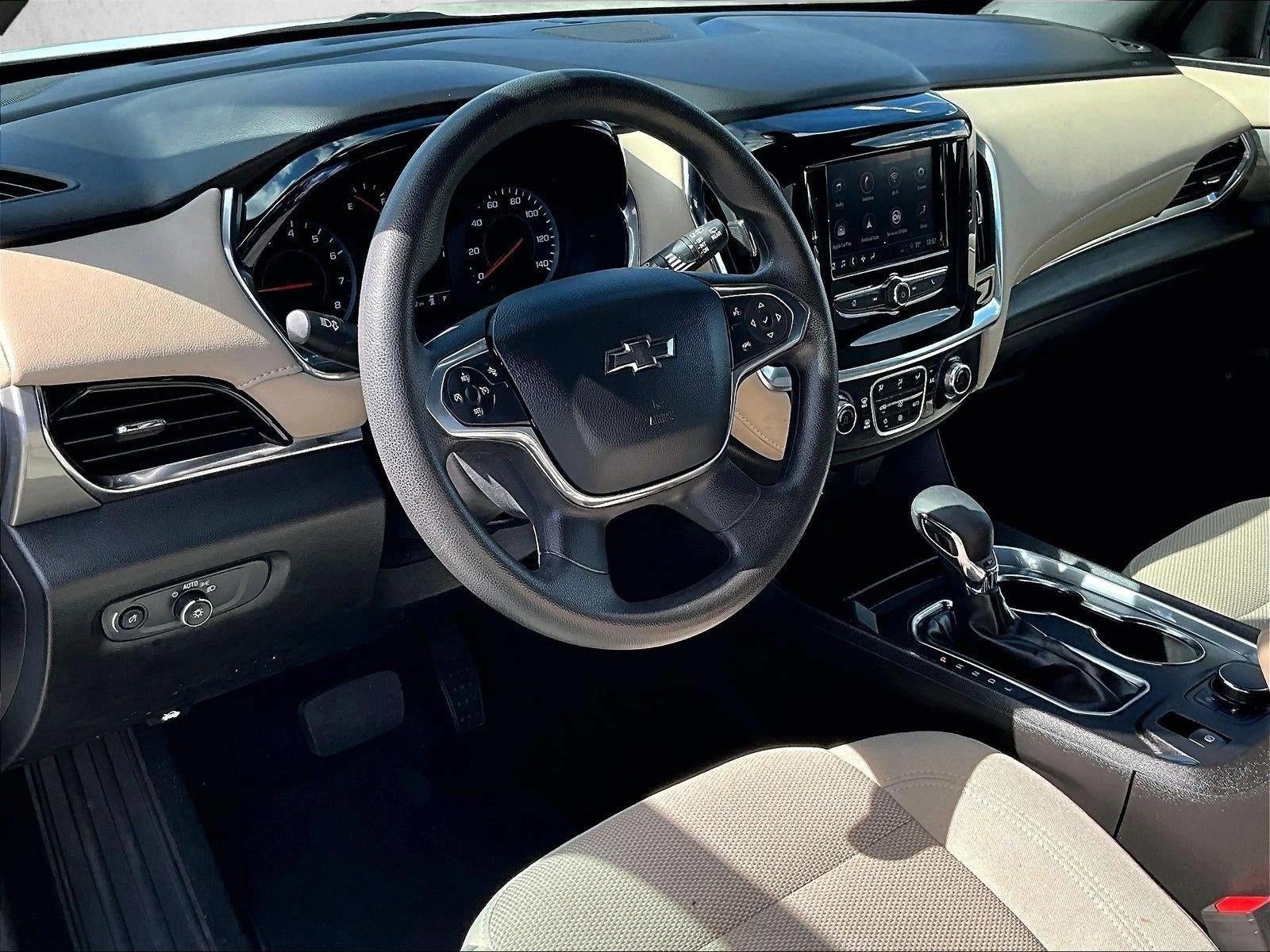 2023 Chevrolet Traverse LS