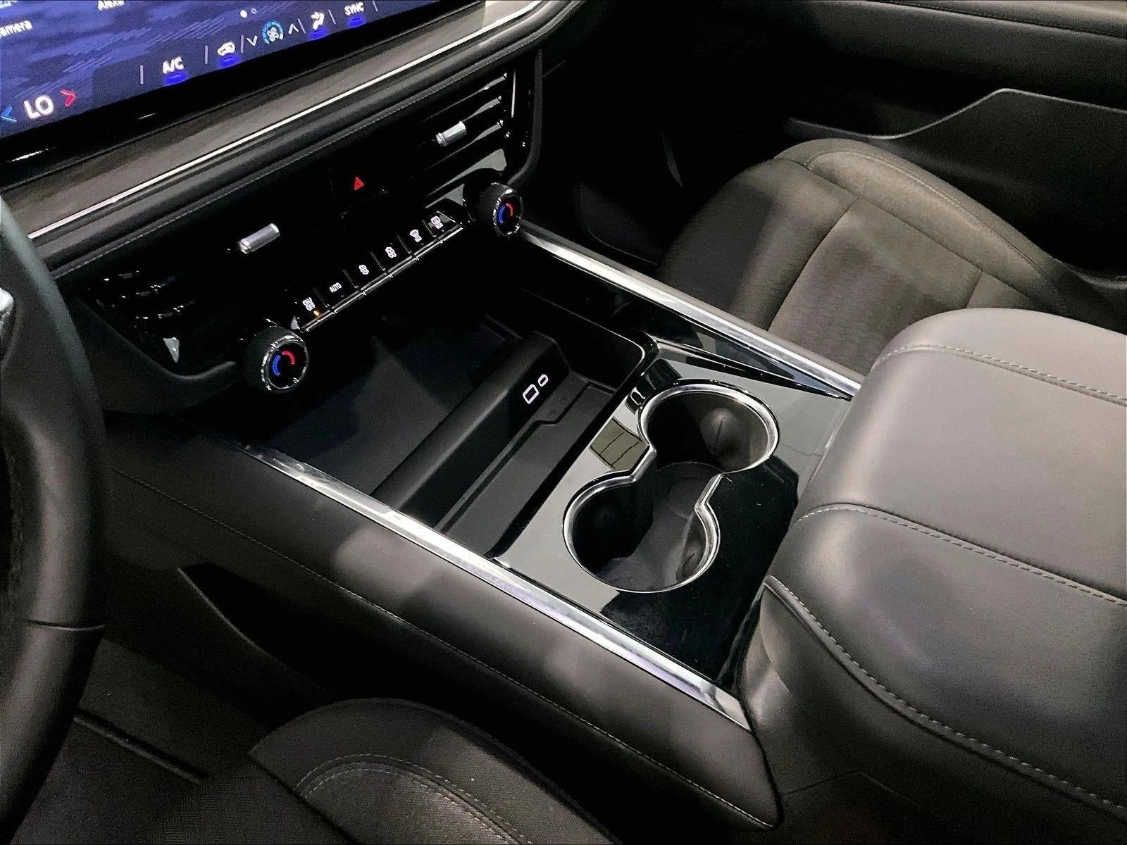 2025 Chevrolet Tahoe LS