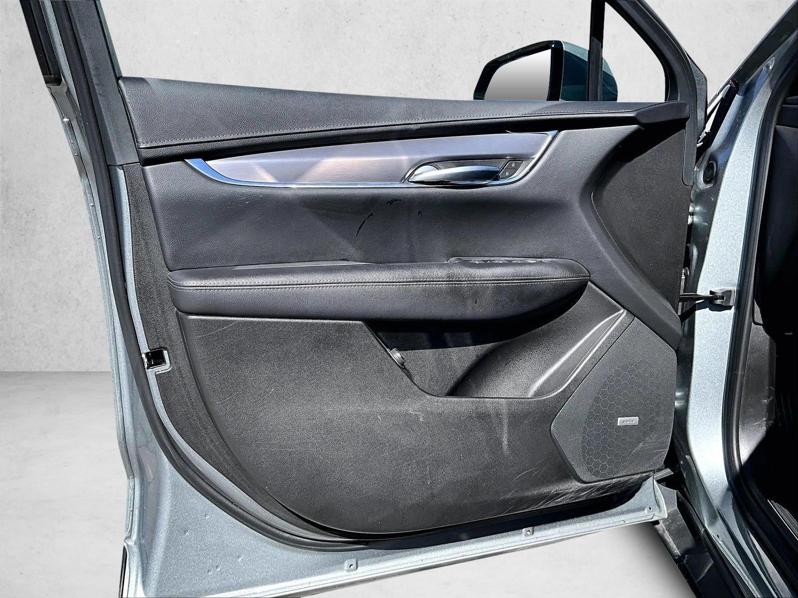 2023 Cadillac XT5 Luxury