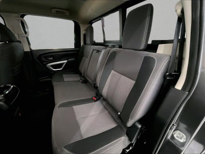 2021 Nissan TITAN Crew Cab SV 4x2