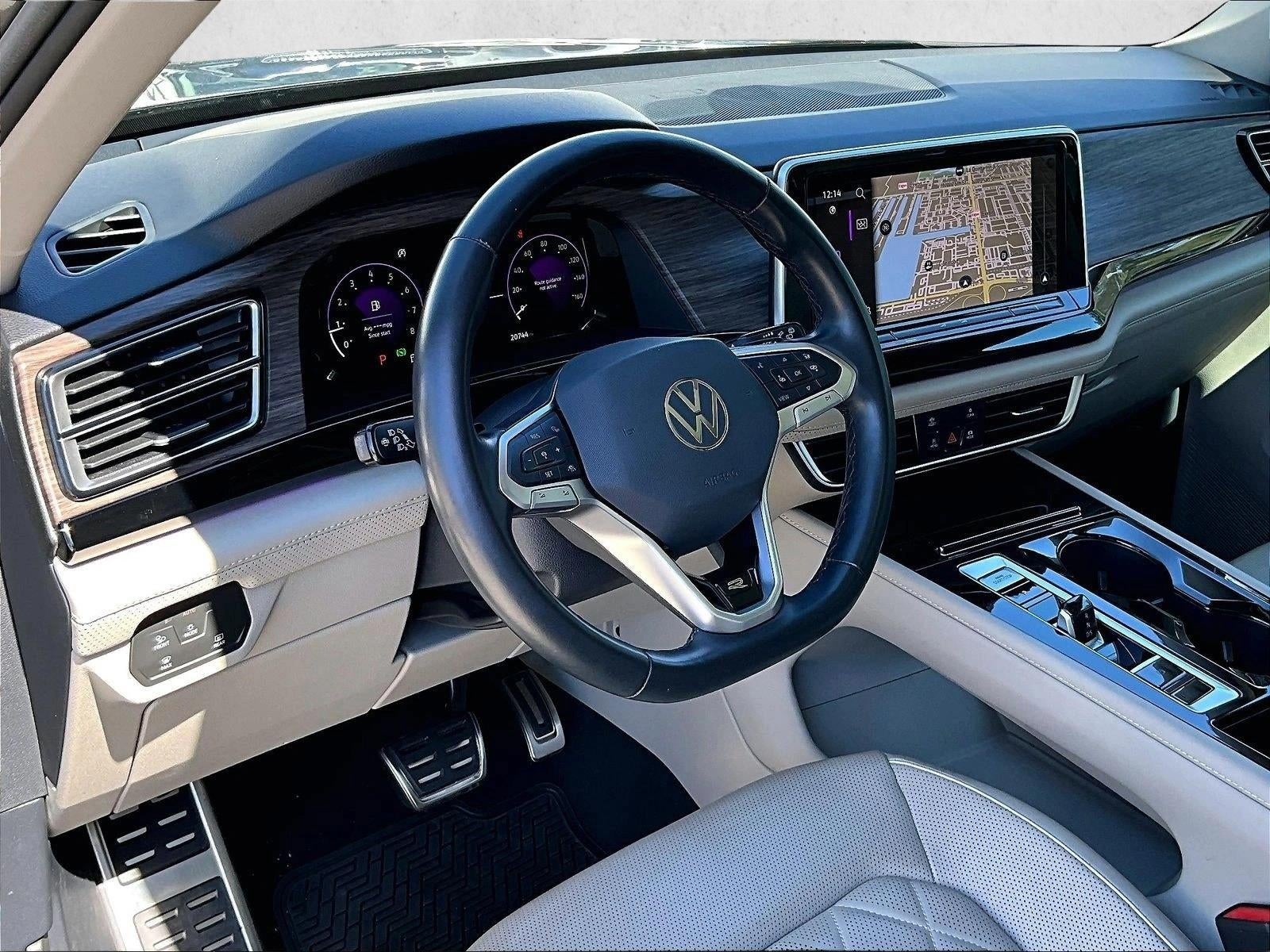 2024 Volkswagen Atlas 2.0T SEL Premium R-Line