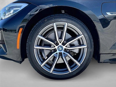 2022 BMW 330e 330e