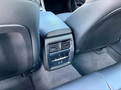 2025 BMW 3 Series 330i