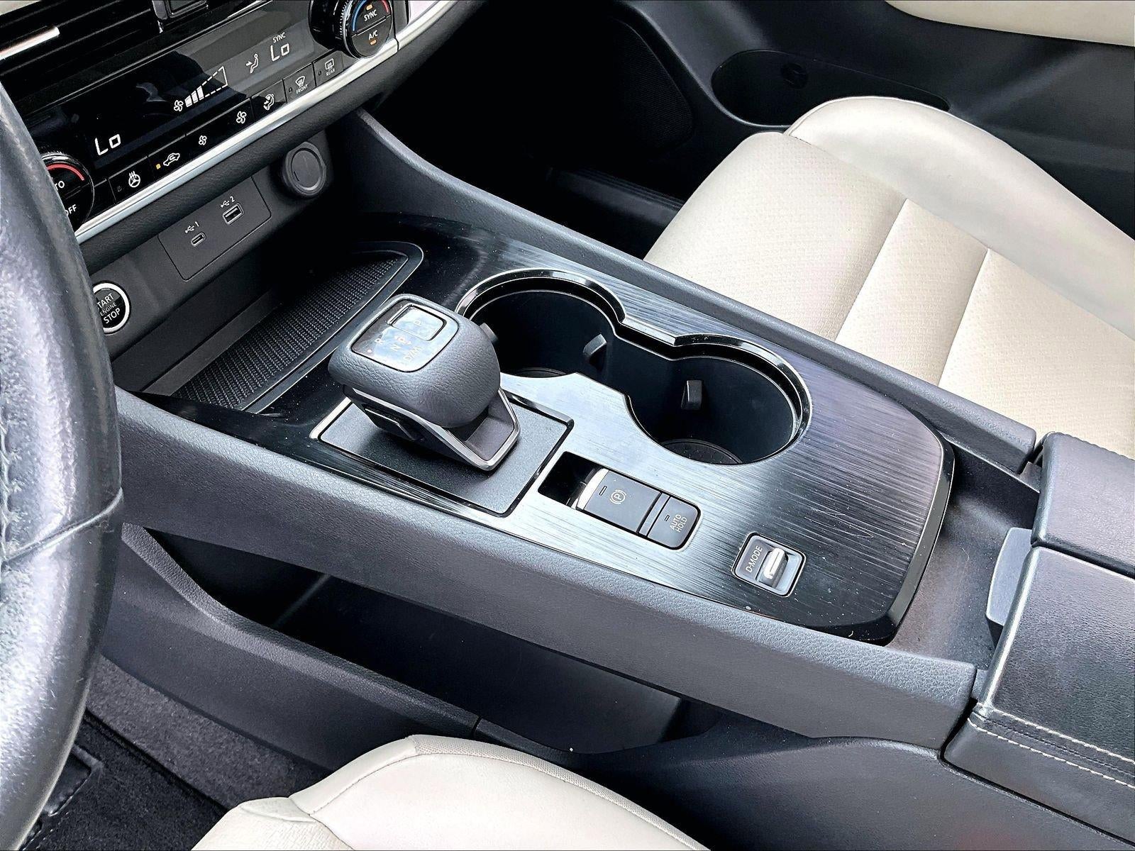 2022 Nissan Rogue SV