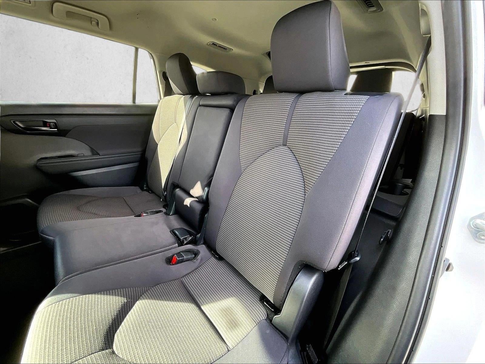 2024 Toyota Highlander LE